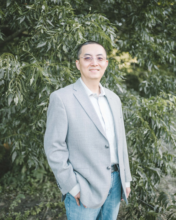 Shine Zhang (张辛)